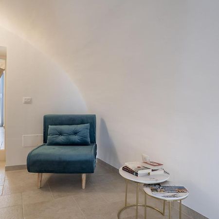 Suite La Scala Del Borgo Cisternino Eksteriør billede